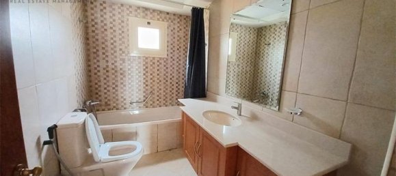 4 Schlafzimmer Doppelhaus in Al Hamra Village, UAE, Nr. 17570 17