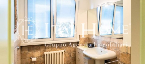 3 rooms Apartment in Bergamo, Italy No. 316120 14