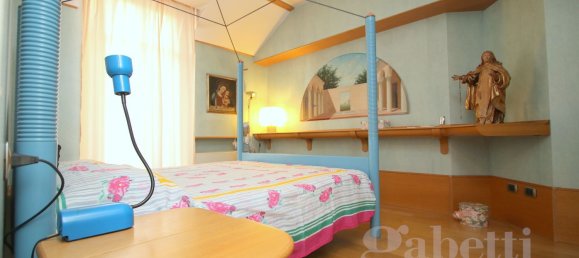 Квартира с 4 комнатами в Бусто Арсицио, Италия № 130154 11