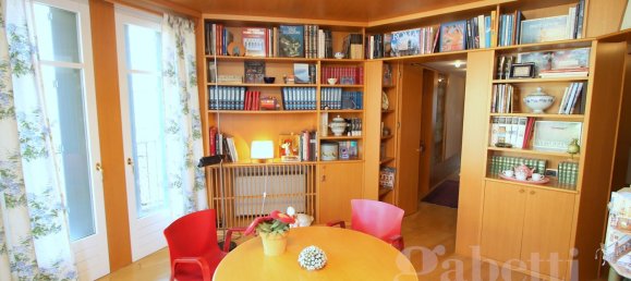 Квартира с 4 комнатами в Бусто Арсицио, Италия № 130154 38