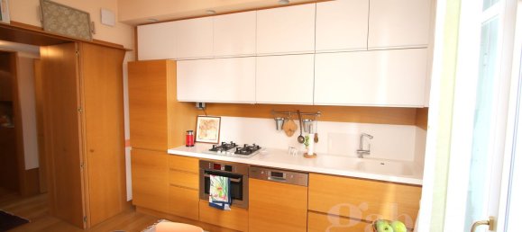 Квартира с 4 комнатами в Бусто Арсицио, Италия № 130154 5