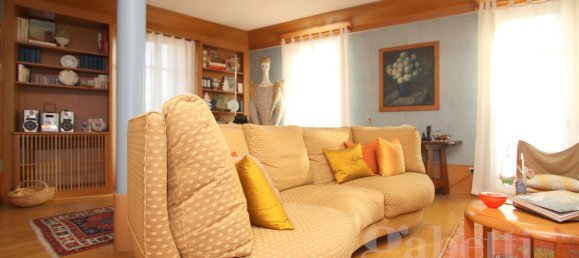 Квартира с 4 комнатами в Бусто Арсицио, Италия № 130154 3