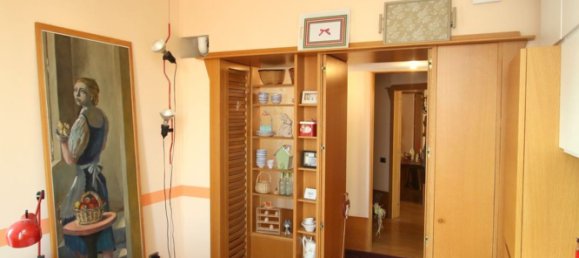 Квартира с 4 комнатами в Бусто Арсицио, Италия № 130154 19