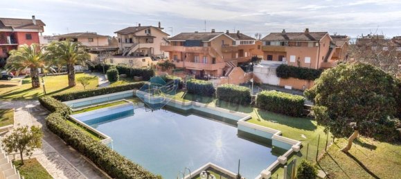 Apartamento de 2 dormitorios en Ardea, Italy No. 74980 4