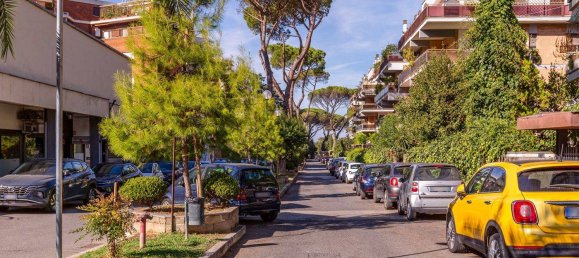 1 bedroom Apartment in Rome, Italy No. 2040 4