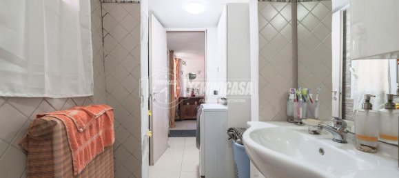 4-salle Appartement à Misano Adriatico, Italy No. 298982 17