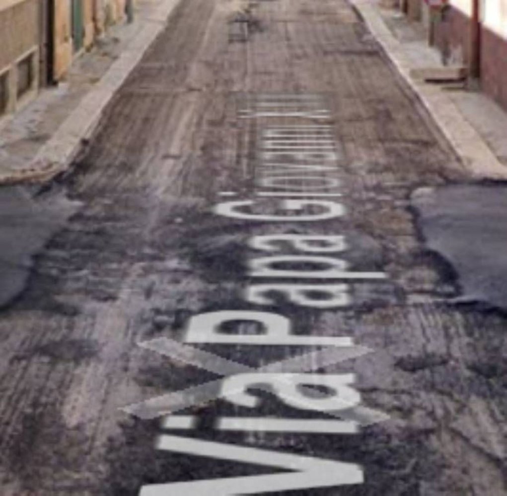 Garage à Modugno, Italy 27m² No. 299947