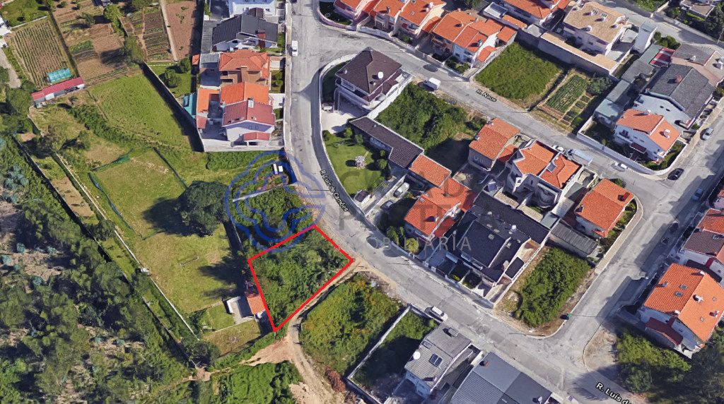 Grundstück in Vila Nova de Gaia, Portugal 405m², Nr. 31310