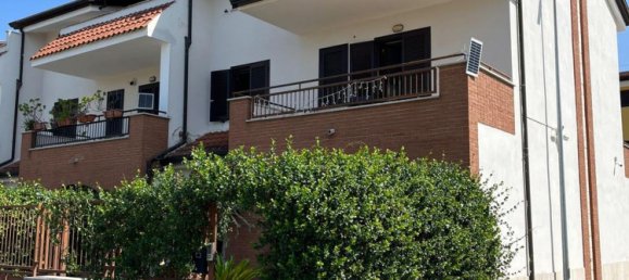 Villa de 6 dormitorios en Villa di Briano, Italy No. 377708 2