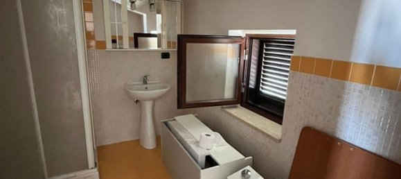 Villa de 6 dormitorios en Villa di Briano, Italy No. 377708 21