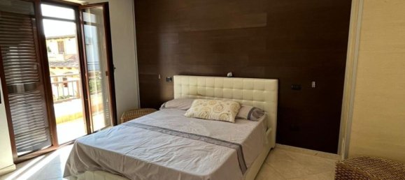 Villa de 6 dormitorios en Villa di Briano, Italy No. 377708 14