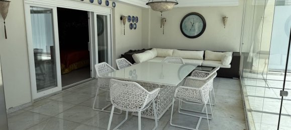 Apartamento de 4 dormitorios en Marbella, Spain No. 46477 4