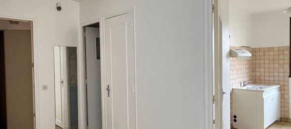 Квартира с 2 спальнями в Санс, Франция № 204022 12