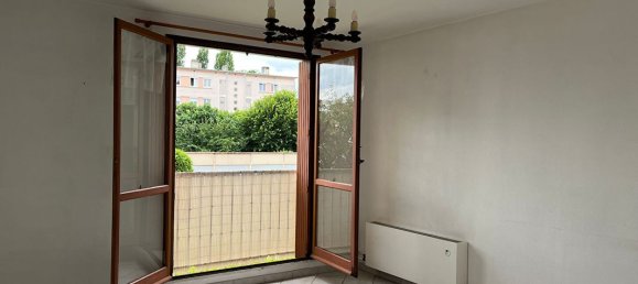 Квартира с 2 спальнями в Санс, Франция № 204022 9