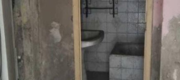 7 rooms House in Massa, Italy No. 108397 4