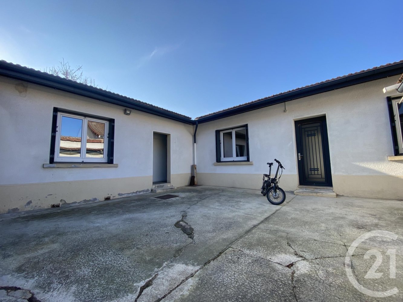 4 bedrooms House in Reims, France No. 77922