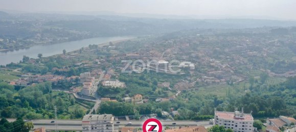 Terrain à Vila Nova de Gaia, Portugal 257m² No. 55677 12