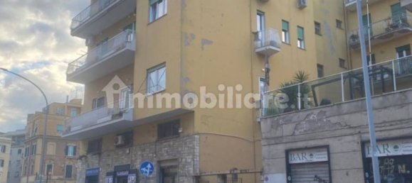 2 bedrooms Apartment in Rome, Italy No. 262517 9