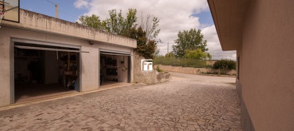 5 rooms Apartment in Campobasso, Italy No. 230153 27