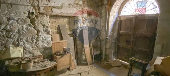 10 rooms Apartment in Petralia Sottana, Italy No. 79079 4